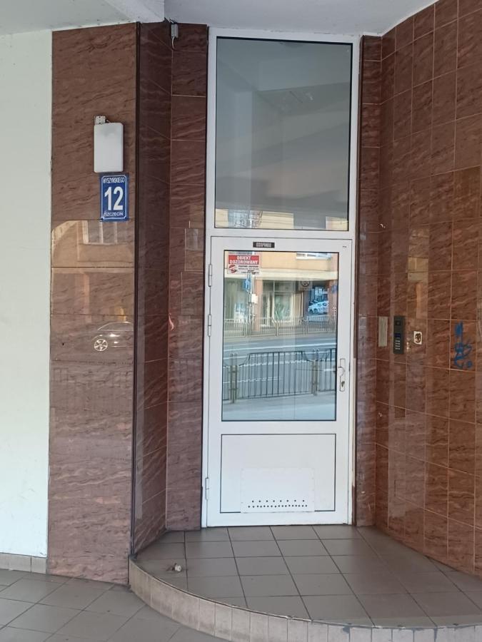 Apartments Wyszynskiego Szczecin Luaran gambar